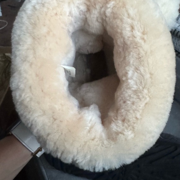 UGG Cream Wool Knit Boots - Picture 2 of 8